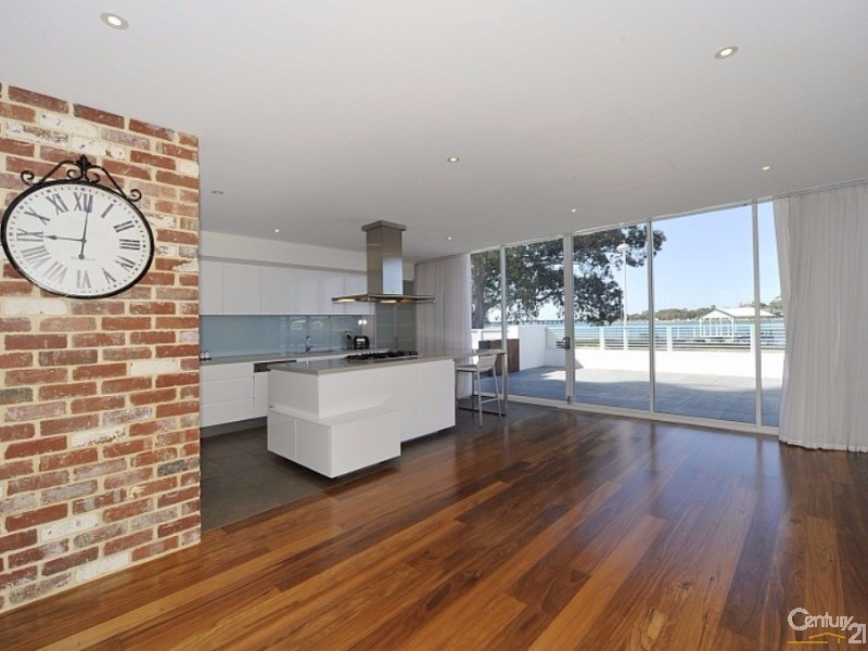 101/5 Marco Polo Drive, Mandurah WA 6210