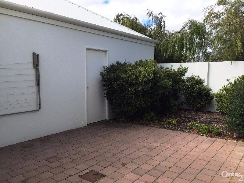 1/22 Butcherbird Loop, Erskine WA 6210