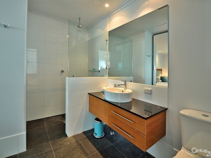 511/16 Dolphin Drive, Mandurah WA 6210