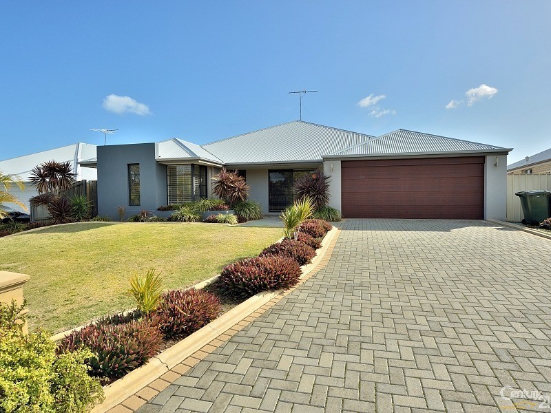 11 Karon Vista, Halls Head WA 6210