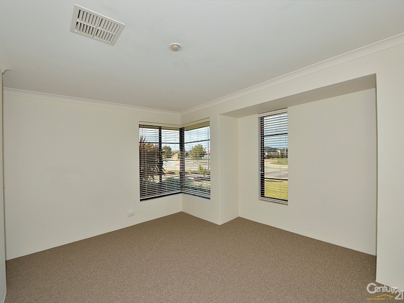 11 Karon Vista, Halls Head WA 6210