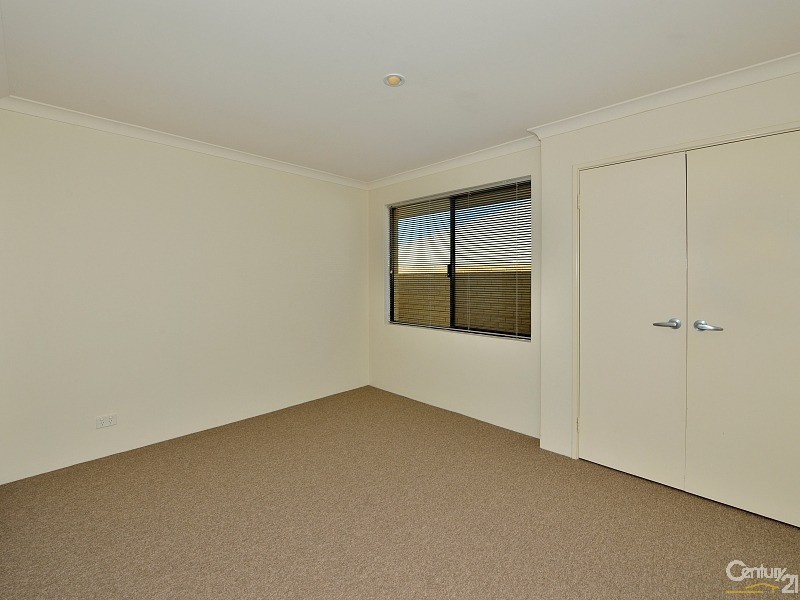 11 Karon Vista, Halls Head WA 6210