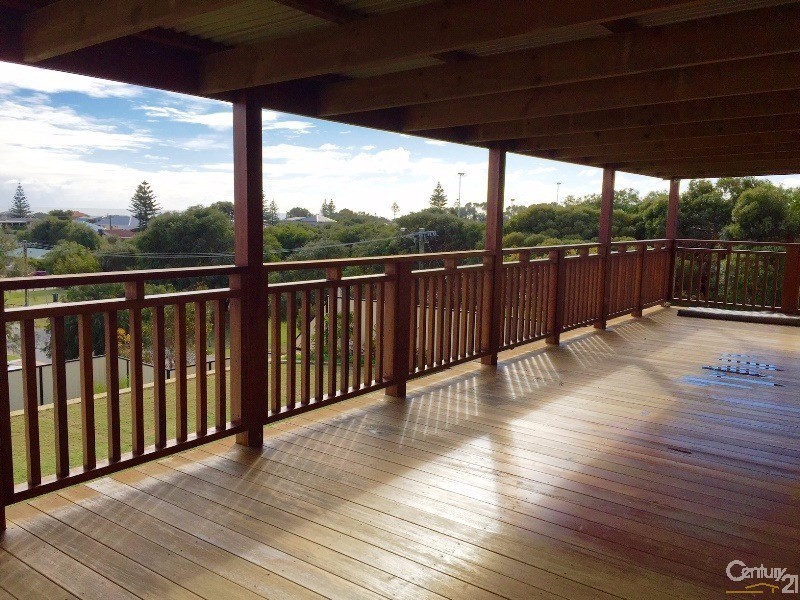 1 Cingalee Drive, Madora Bay WA 6210