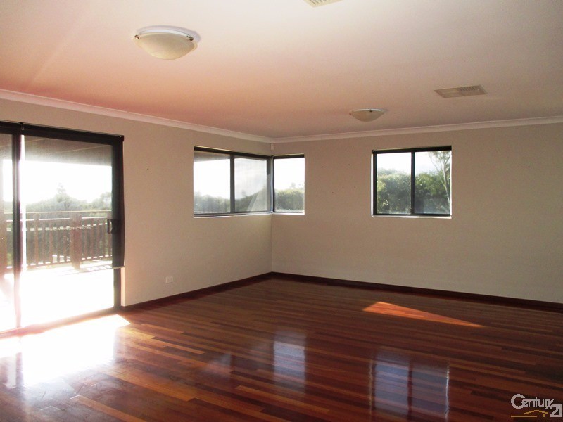 1 Cingalee Drive, Madora Bay WA 6210