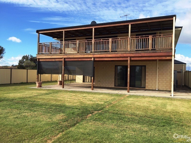 1 Cingalee Drive, Madora Bay WA 6210
