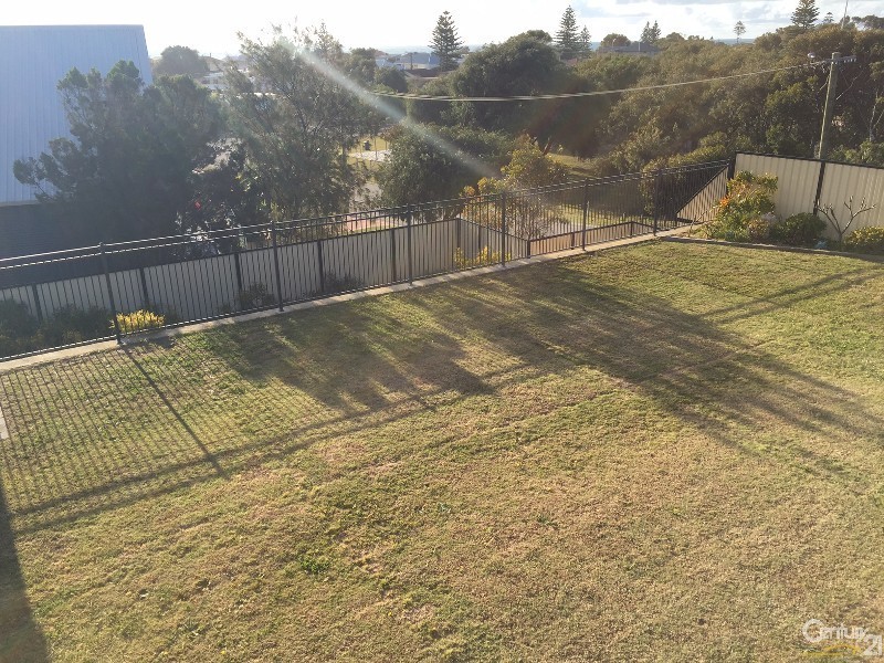 1 Cingalee Drive, Madora Bay WA 6210