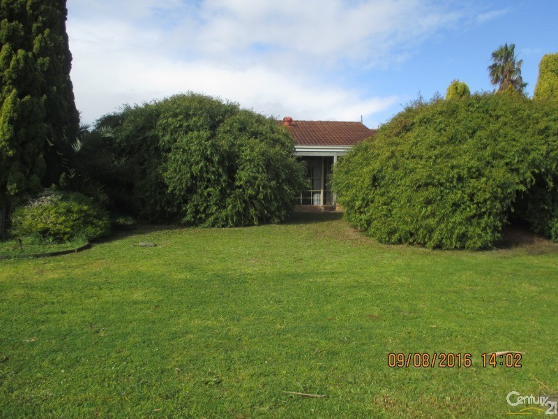 15 Fairway Crescent, Meadow Springs WA 6210