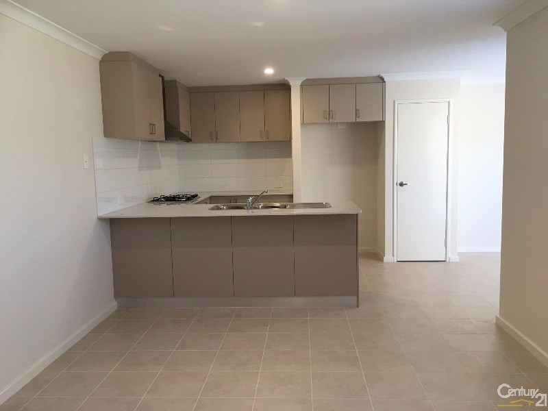 11 Tamarind Lane, Halls Head WA 6210