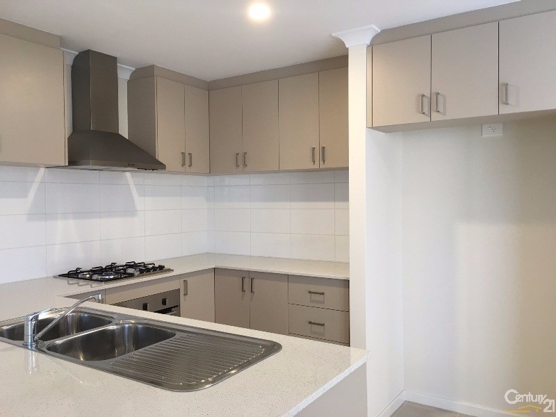 11 Tamarind Lane, Halls Head WA 6210