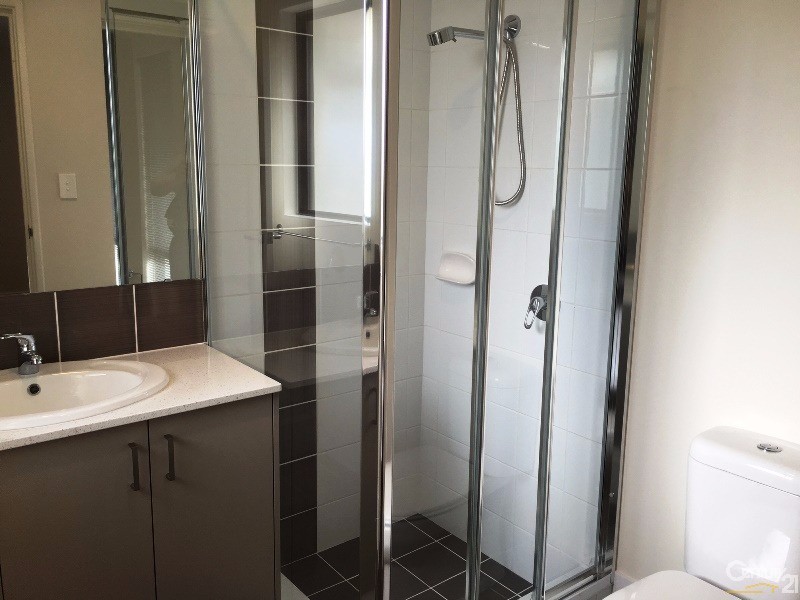 11 Tamarind Lane, Halls Head WA 6210