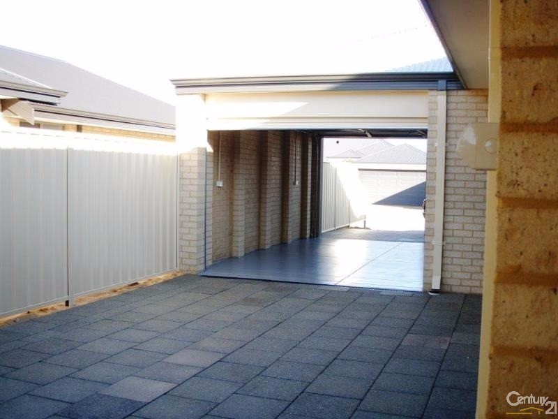 12 Joshua Carrol Street, Madora Bay WA 6210