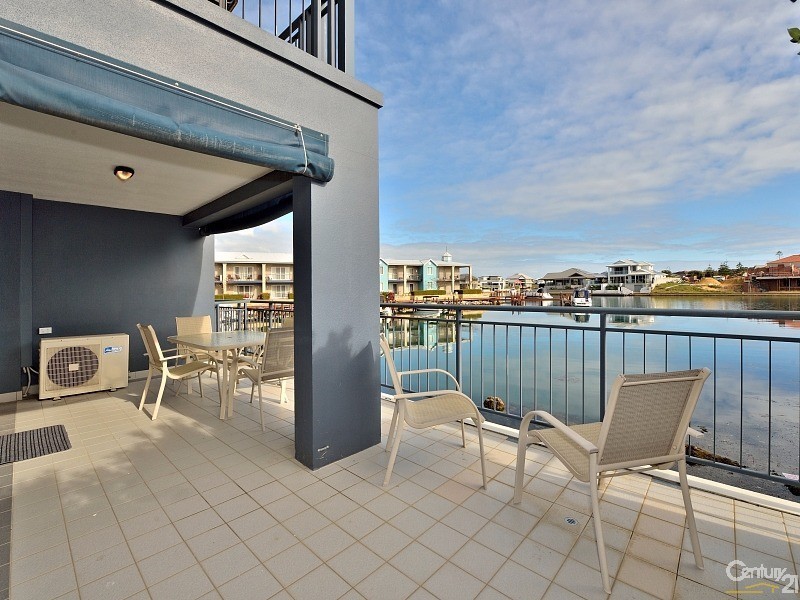 40/206 Mary Street, Halls Head WA 6210