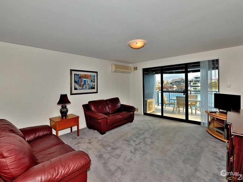 40/206 Mary Street, Halls Head WA 6210