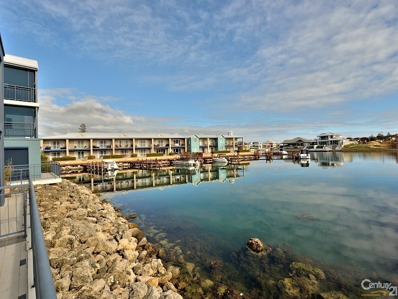 40/206 Mary Street, Halls Head WA 6210