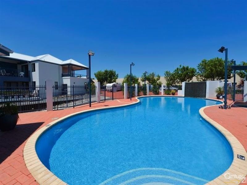 40/206 Mary Street, Halls Head WA 6210