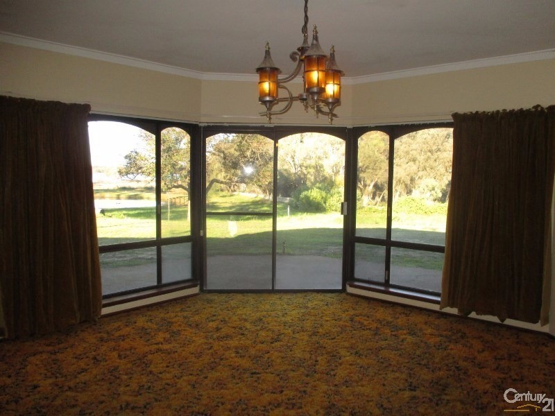 300 Lakes Road, Greenfields WA 6210