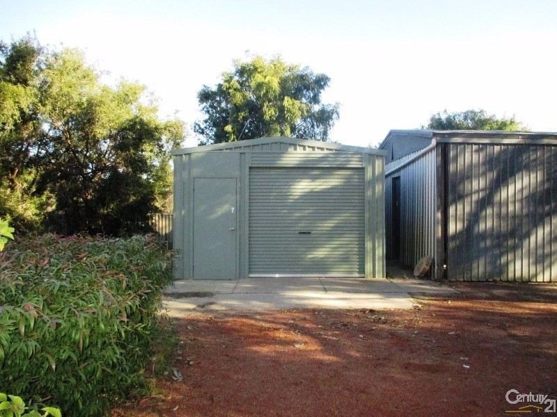 300 Lakes Road, Greenfields WA 6210