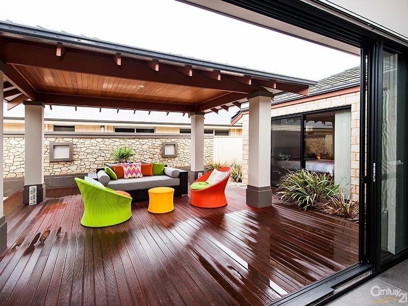 17 Jasper Way, Lakelands WA 6180