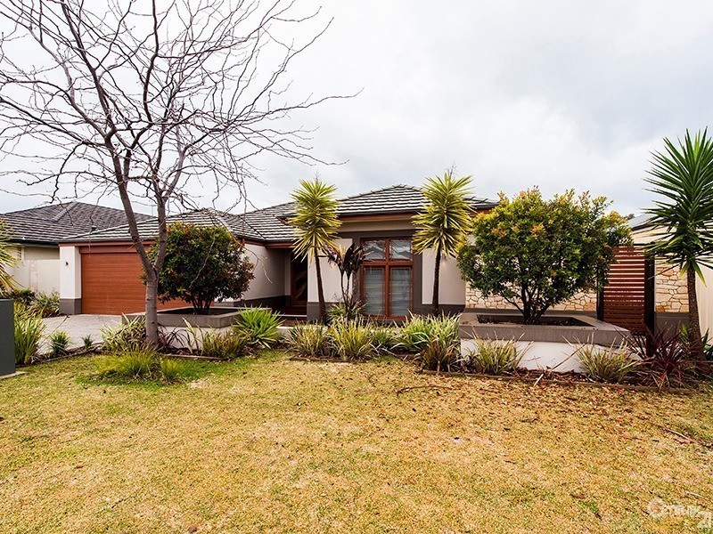 17 Jasper Way, Lakelands WA 6180