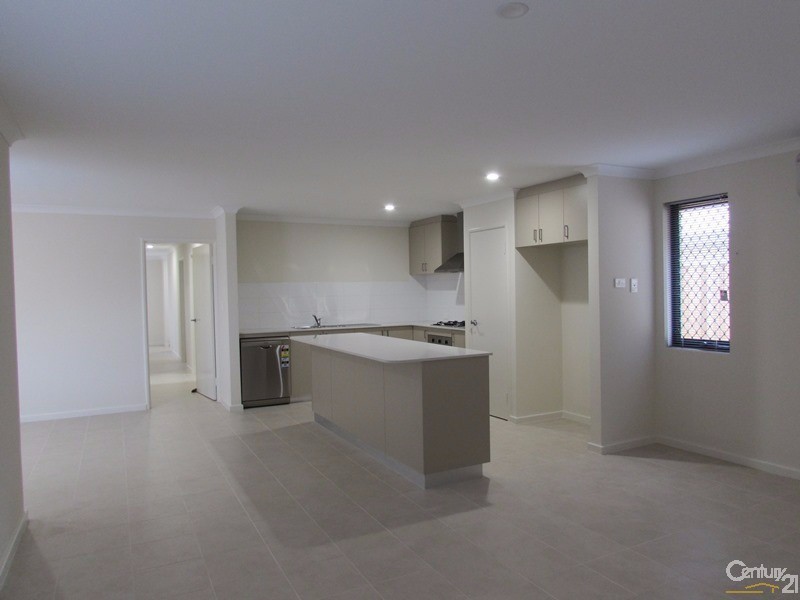 21 Tamarind Lane, Halls Head WA 6210