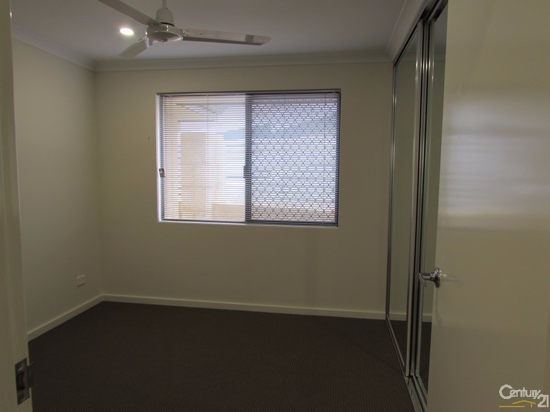 21 Tamarind Lane, Halls Head WA 6210