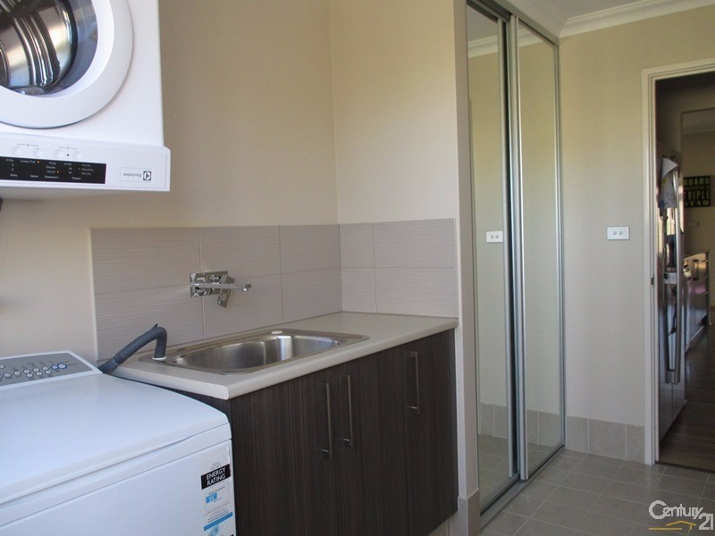 31 Princeton Drive, Wannanup WA 6210