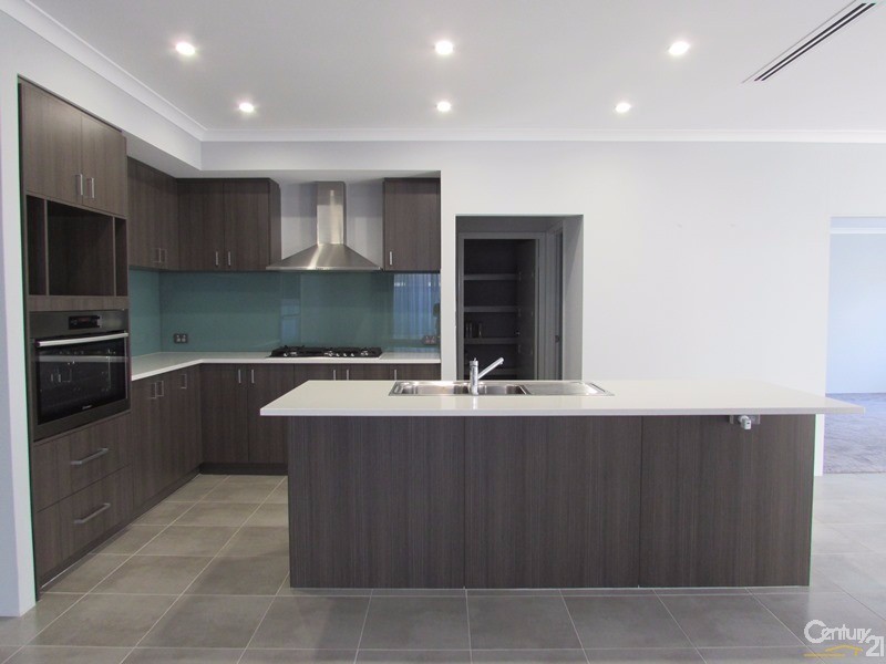 159 Pebble Beach Boulevard, Meadow Springs WA 6210