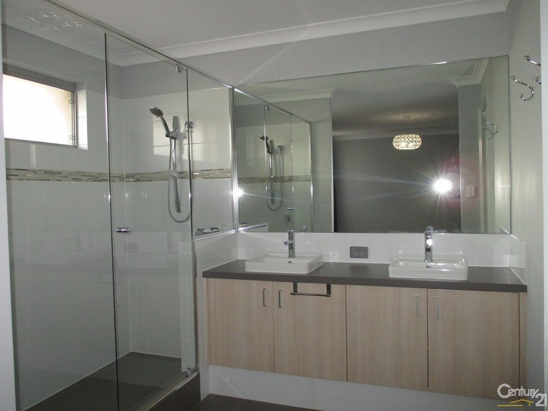 159 Pebble Beach Boulevard, Meadow Springs WA 6210