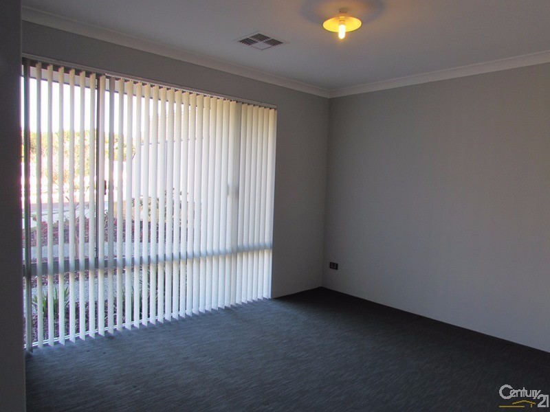 159 Pebble Beach Boulevard, Meadow Springs WA 6210