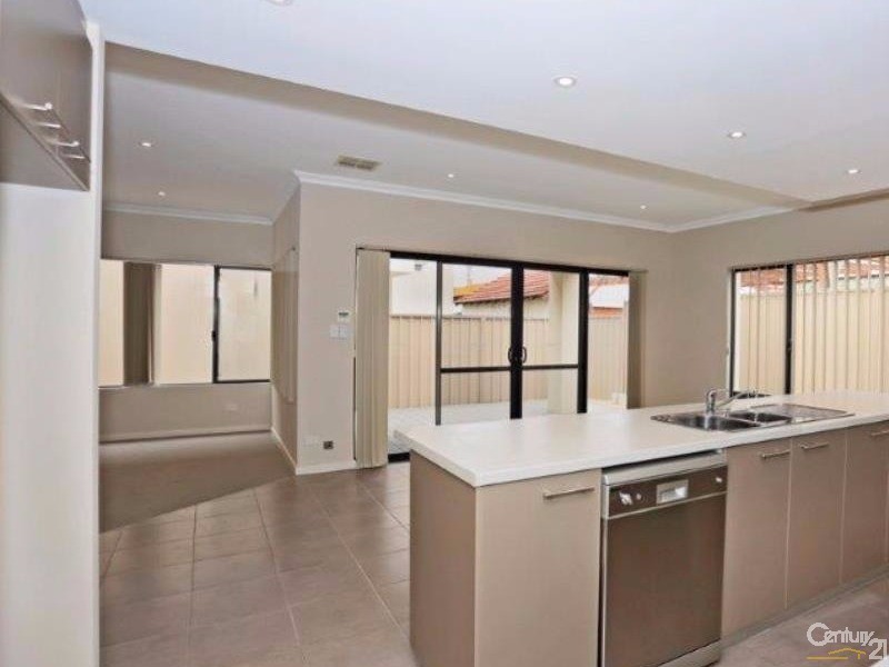 23 Stevenson Street, Dudley Park WA 6210