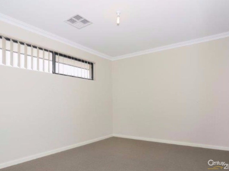 23 Stevenson Street, Dudley Park WA 6210