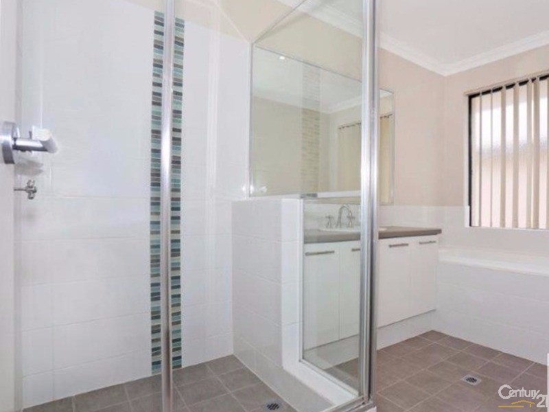 23 Stevenson Street, Dudley Park WA 6210