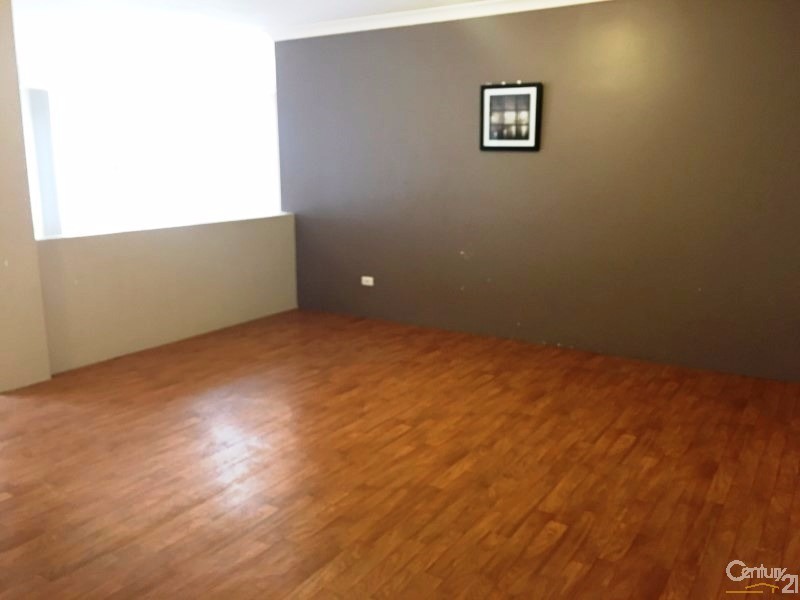 44  Camden Way, Meadow Springs WA 6210