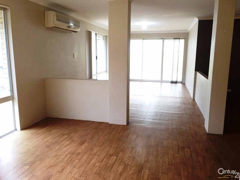 44  Camden Way, Meadow Springs WA 6210