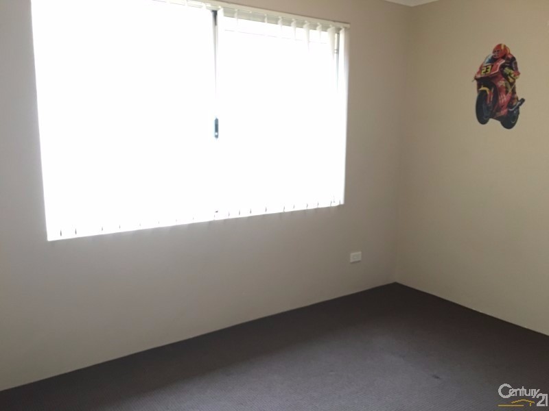 44  Camden Way, Meadow Springs WA 6210