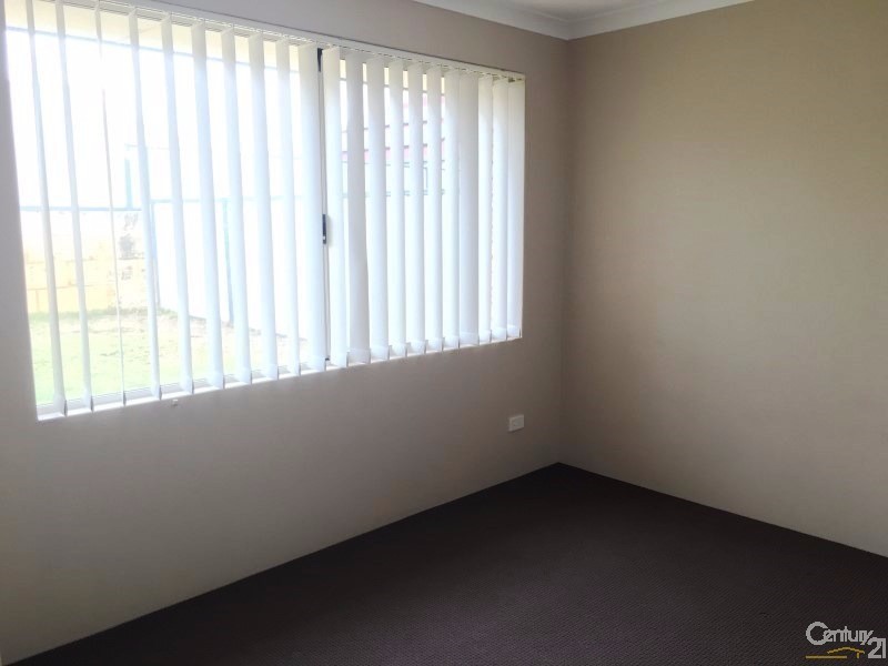 44  Camden Way, Meadow Springs WA 6210