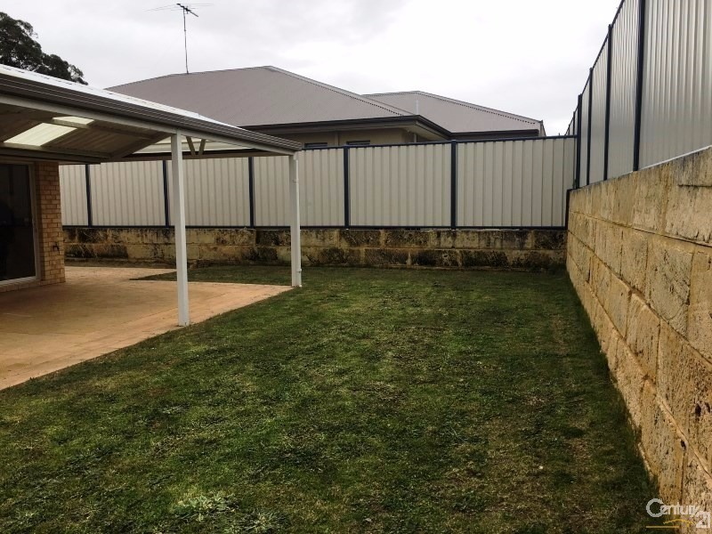 44  Camden Way, Meadow Springs WA 6210