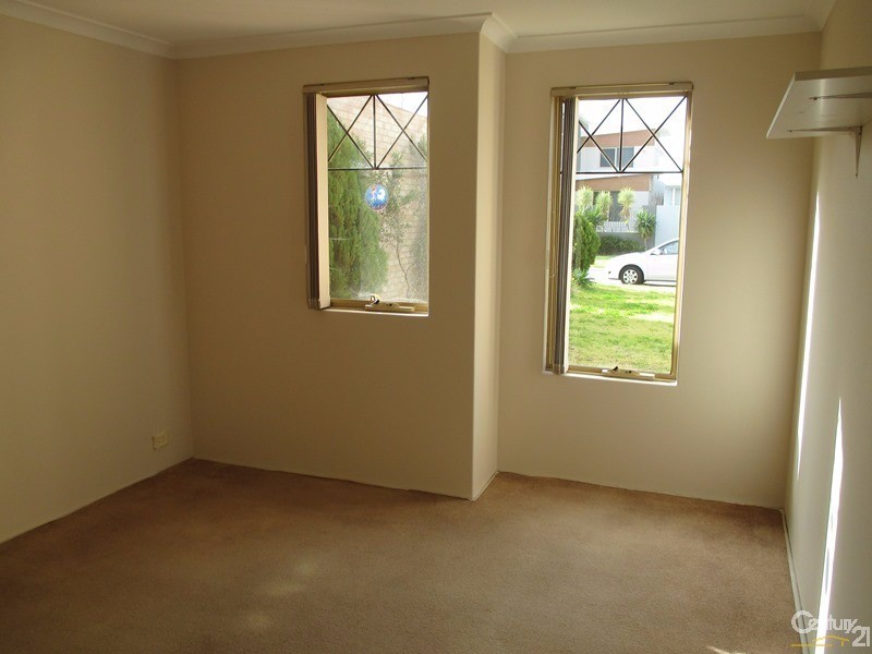 13 Voyager Close, Wannanup WA 6210