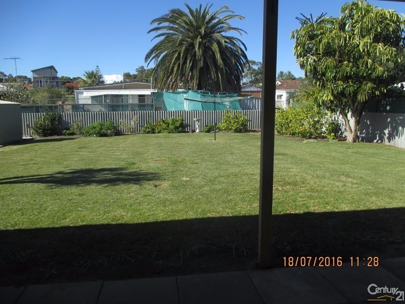 5 Hickman Road, Silver Sands WA 6210