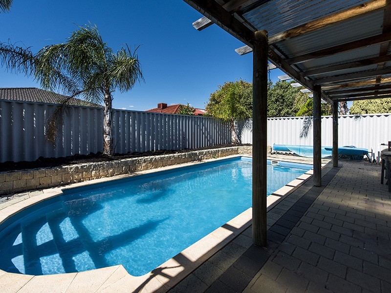 8 Laguardia Loop, Port Kennedy WA 6172