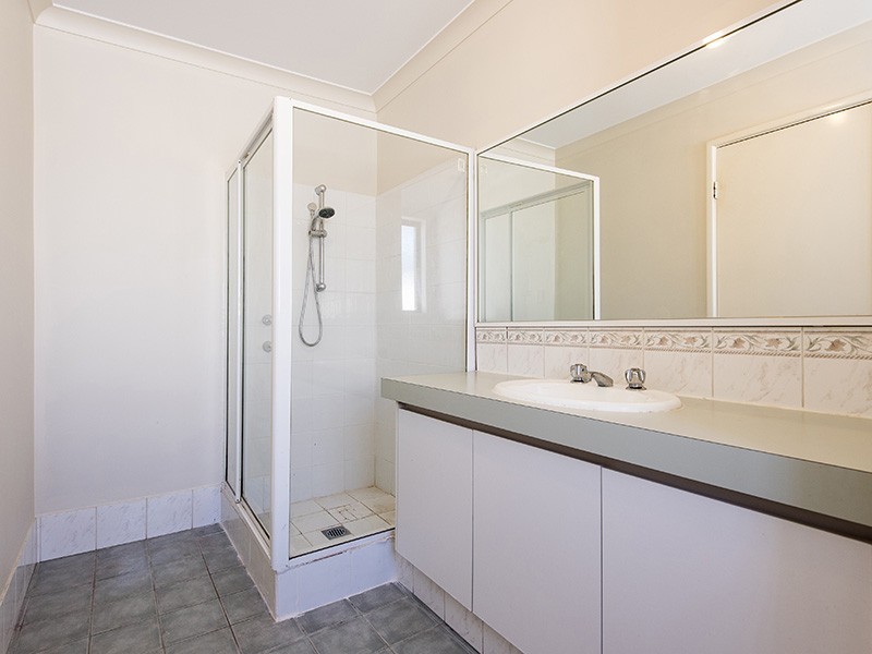 8 Laguardia Loop, Port Kennedy WA 6172