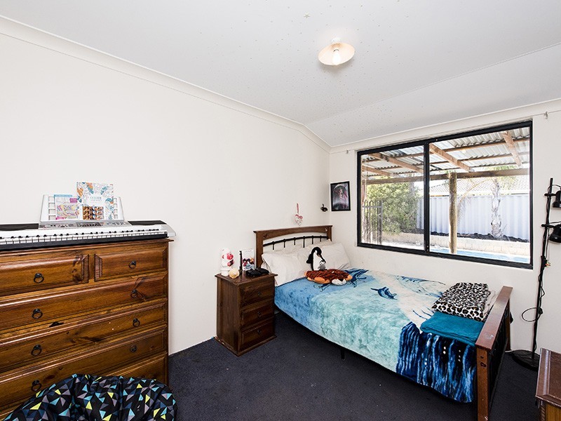 8 Laguardia Loop, Port Kennedy WA 6172