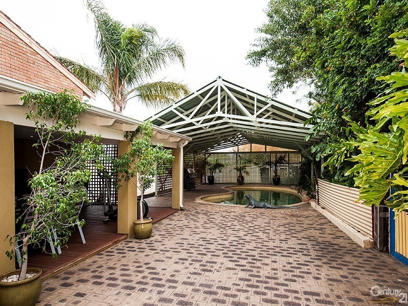 7 Barkley Place, Halls Head WA 6210