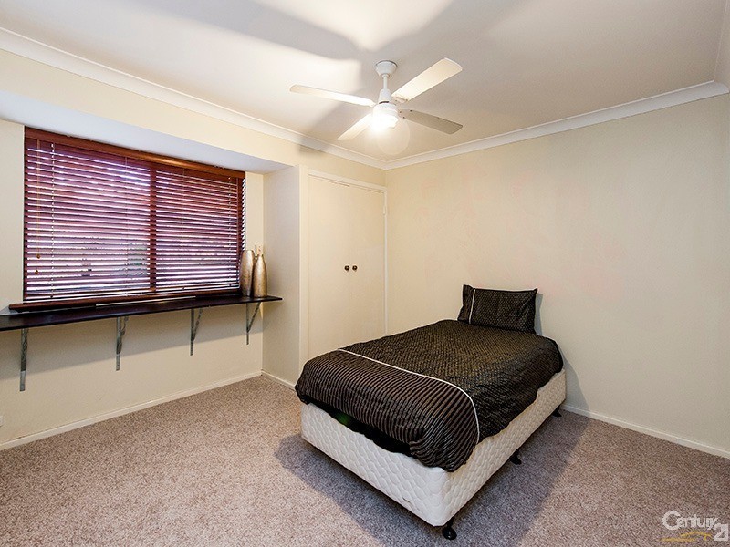 7 Barkley Place, Halls Head WA 6210