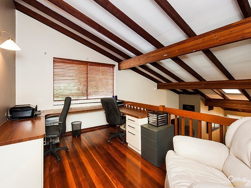 7 Barkley Place, Halls Head WA 6210