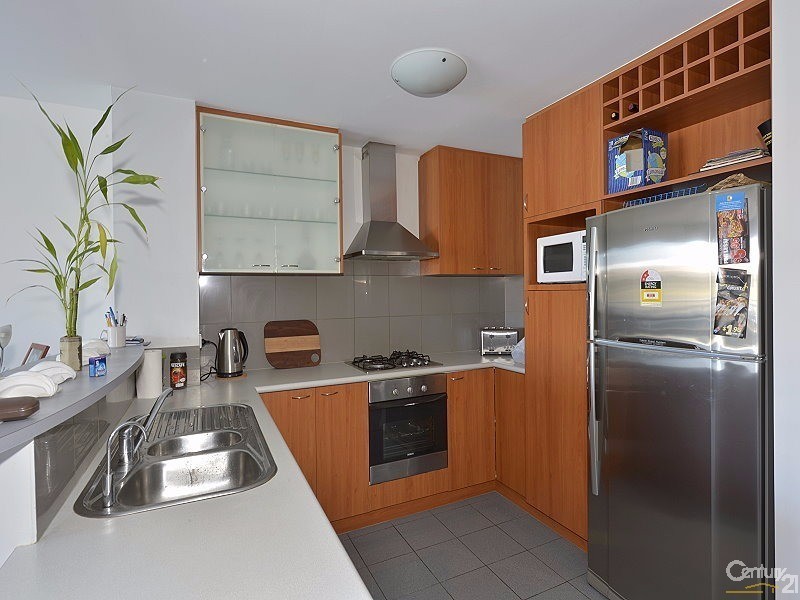 2/206 Mary Street, Halls Head WA 6210