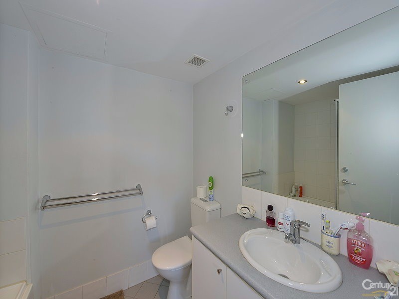 2/206 Mary Street, Halls Head WA 6210