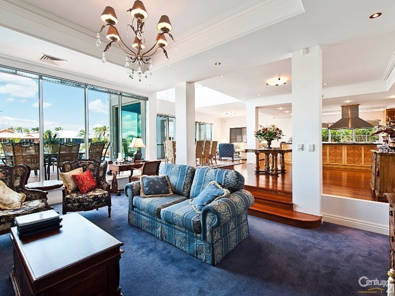 9 Cambria Island Retreat, Halls Head WA 6210