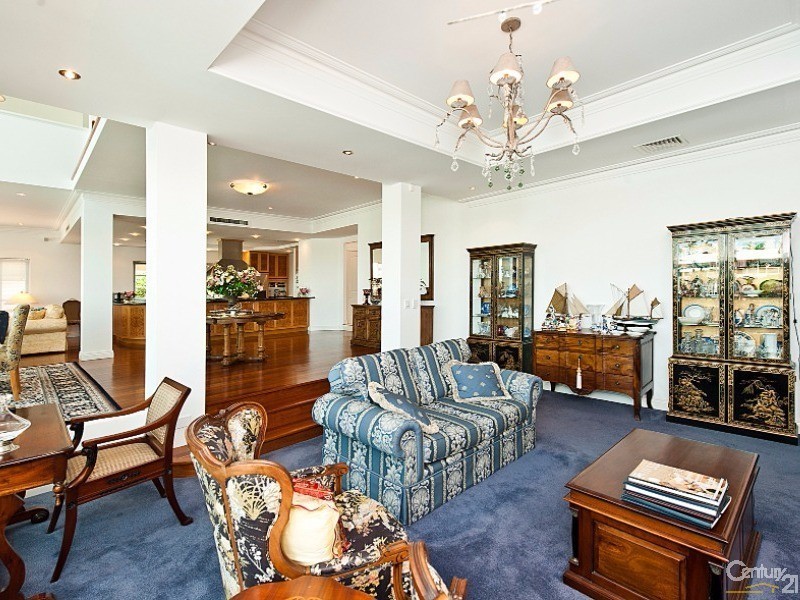9 Cambria Island Retreat, Halls Head WA 6210