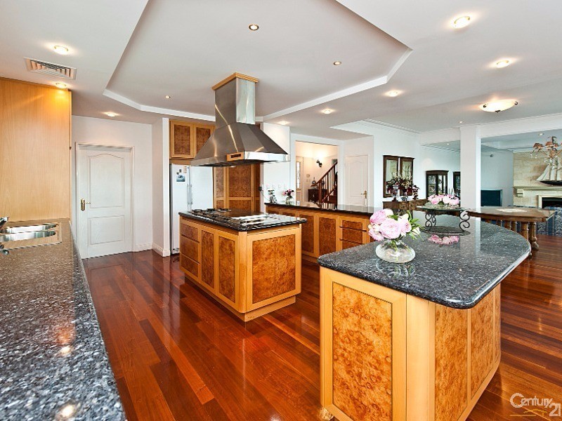9 Cambria Island Retreat, Halls Head WA 6210
